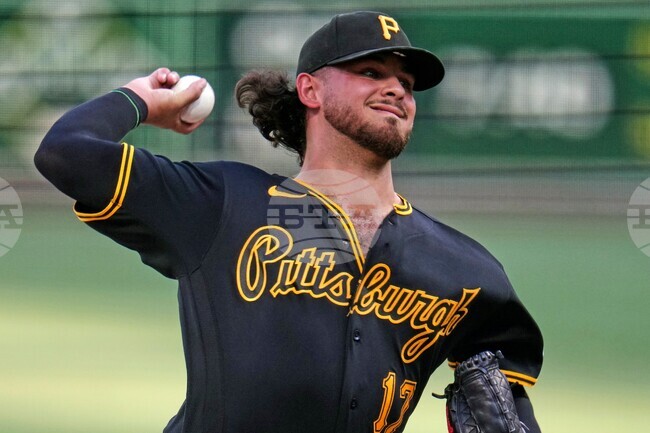 Braves Pirates Baseball