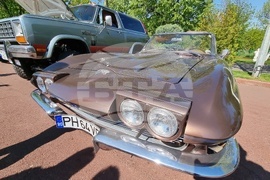 Румъния - автомобили - ретро парад