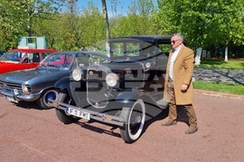 Румъния - автомобили - ретро парад