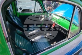 Румъния - автомобили - ретро парад