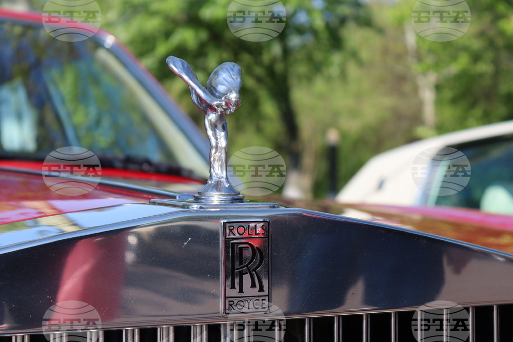 Румъния - автомобили - ретро парад