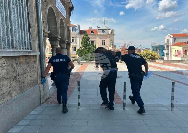 Мъж е задържан в полицейското управление в Шумен за нанесени леки телесни повреди по хулигански подбуди