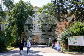 УМБАЛ „Александровска“ - медицинска апаратура - освещаване