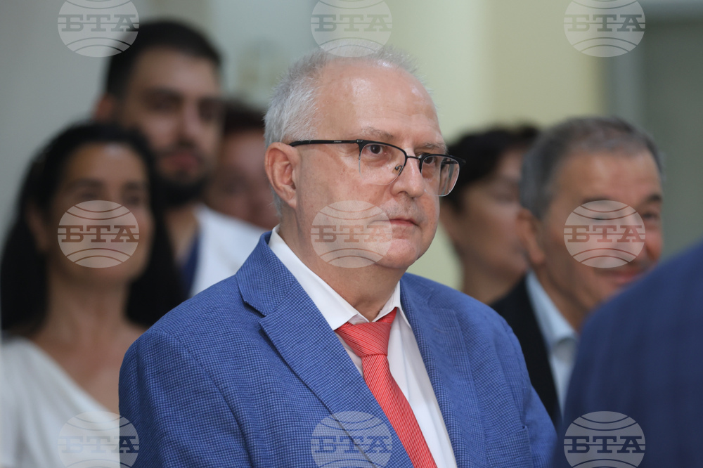 УМБАЛ „Александровска“ - медицинска апаратура - освещаване