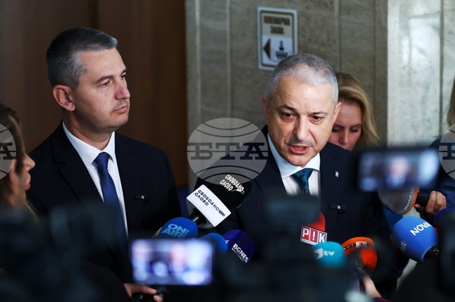 По принцип подкрепяме идеята на ГЕРБ за забрана деца да използват социални мрежи, но има нужда от прецизиране, каза Ангел Янчев от "Възраждане"