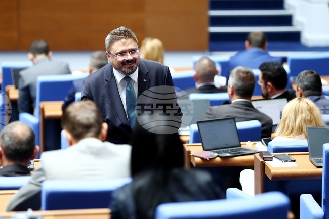 Парламентът прие единодушно отчета на Българската телеграфна агенция за 2025 г.
