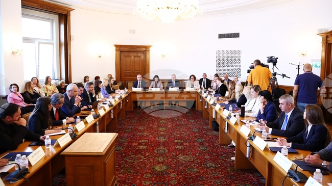 Комисията по културата и медиите в Народното събрание обсъжда законопроекта за държавния бюджет за 2026 г.