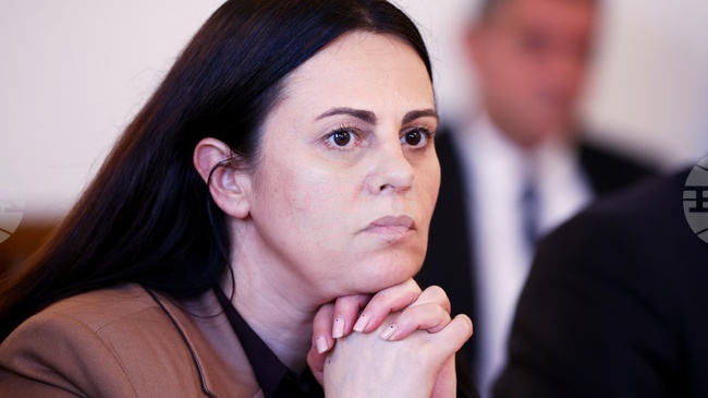 Работим за подобряване на правилата, по които ще се работи по Националния културен календар, каза зам.-министър Марина Василева
