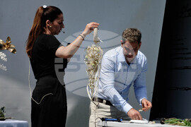 Бургас - изложение за цветя - Петер Пенцел - демонстрация