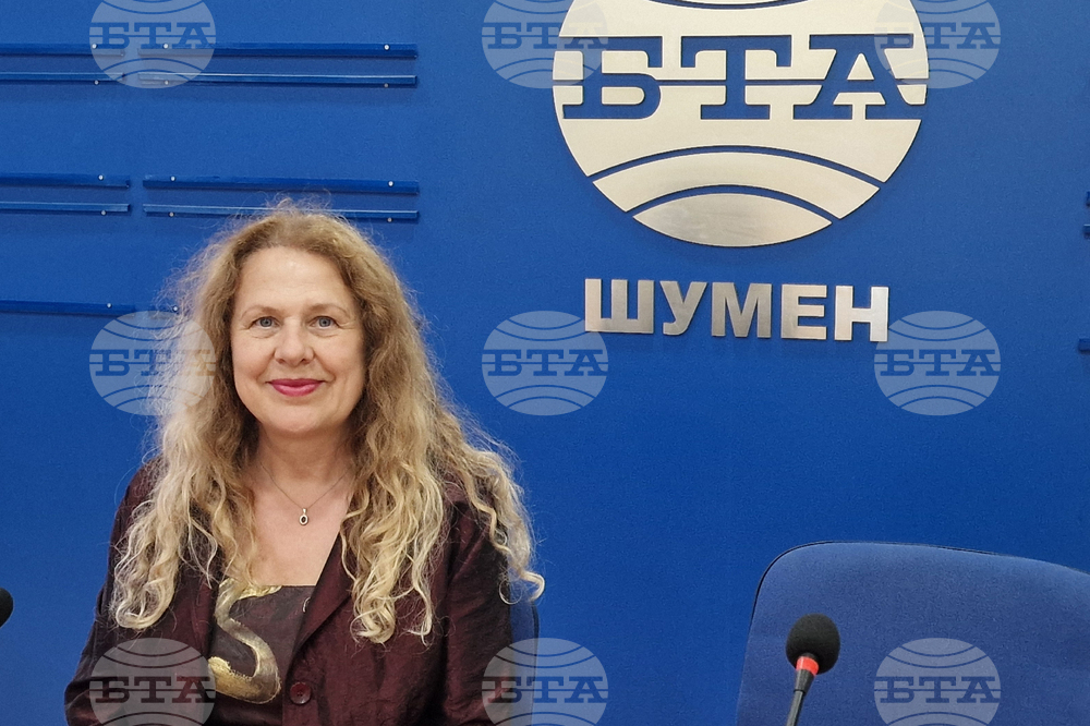 Национален пресклуб на БТА Шумен - списание ЛИК - „Неотразимата Гена“ - представяне