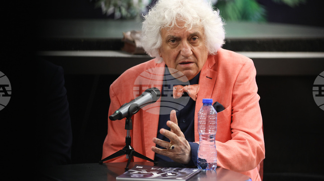 "Great Artists Cure Culture of Provincialism, Complexes, Xenophobia," Magazine Editor Says
