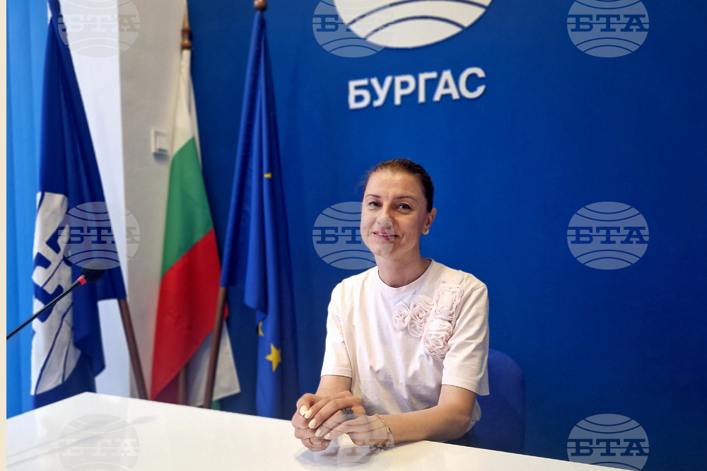 Национален пресклуб на БТА Бургас - списание ЛИК - „Неотразимата Гена“ - представяне