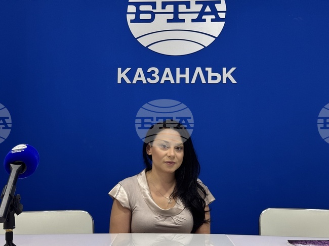 Народно читалище "Искра-1860" продължава да развива богатата музикална традиция на Казанлък, каза вокалният педагог Ванина Колева