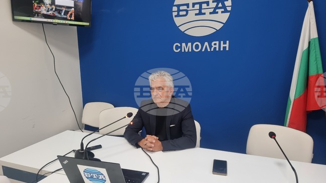 За уникалния български глас Гена Димитрова, за идеята за българска фолклорна опера, разказа Андриян Петров, директор на ансамбъл "Родопа" в Смолян
