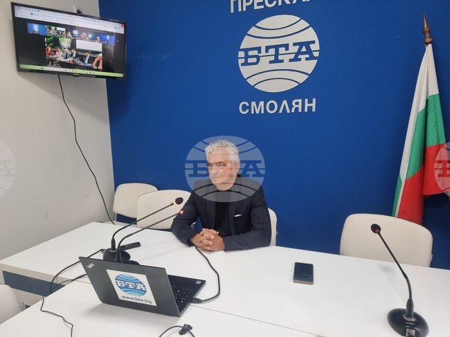 За уникалния български глас Гена Димитрова, за идеята за българска фолклорна опера, разказа Андриян Петров, директор на ансамбъл "Родопа" в Смолян