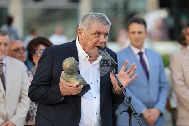 Сопот - награда „Иван Вазов“ - връчване