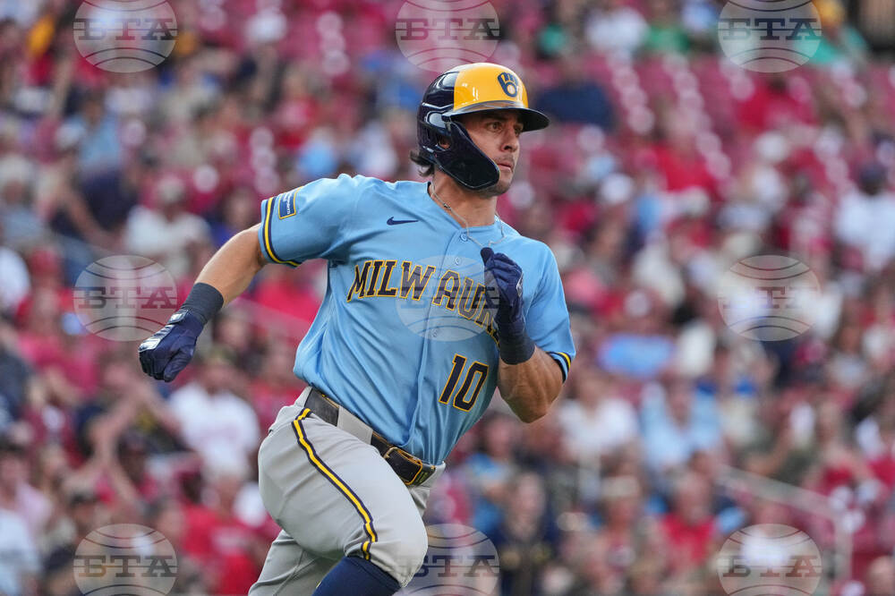 Brewers Cardinals Baseball
