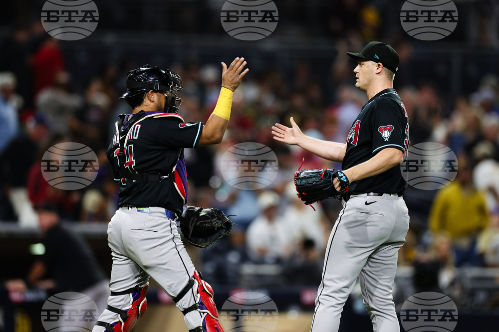 Diamondbacks Padres Baseball