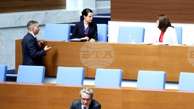 Парламентът обсъжда на първо четене проектобюджета на Националната здравноосигурителна каса за 2026 г.