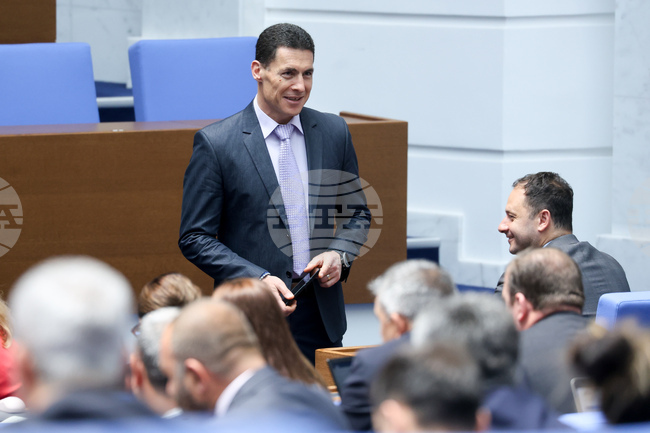 Парламентът прие на първо четене проектобюджета на Националната здравноосигурителна каса за 2026 г.