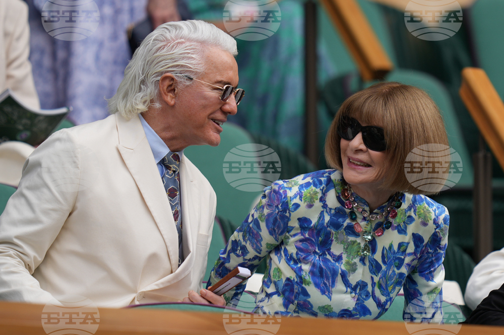 CORRECTION Britain Wimbledon Tennis