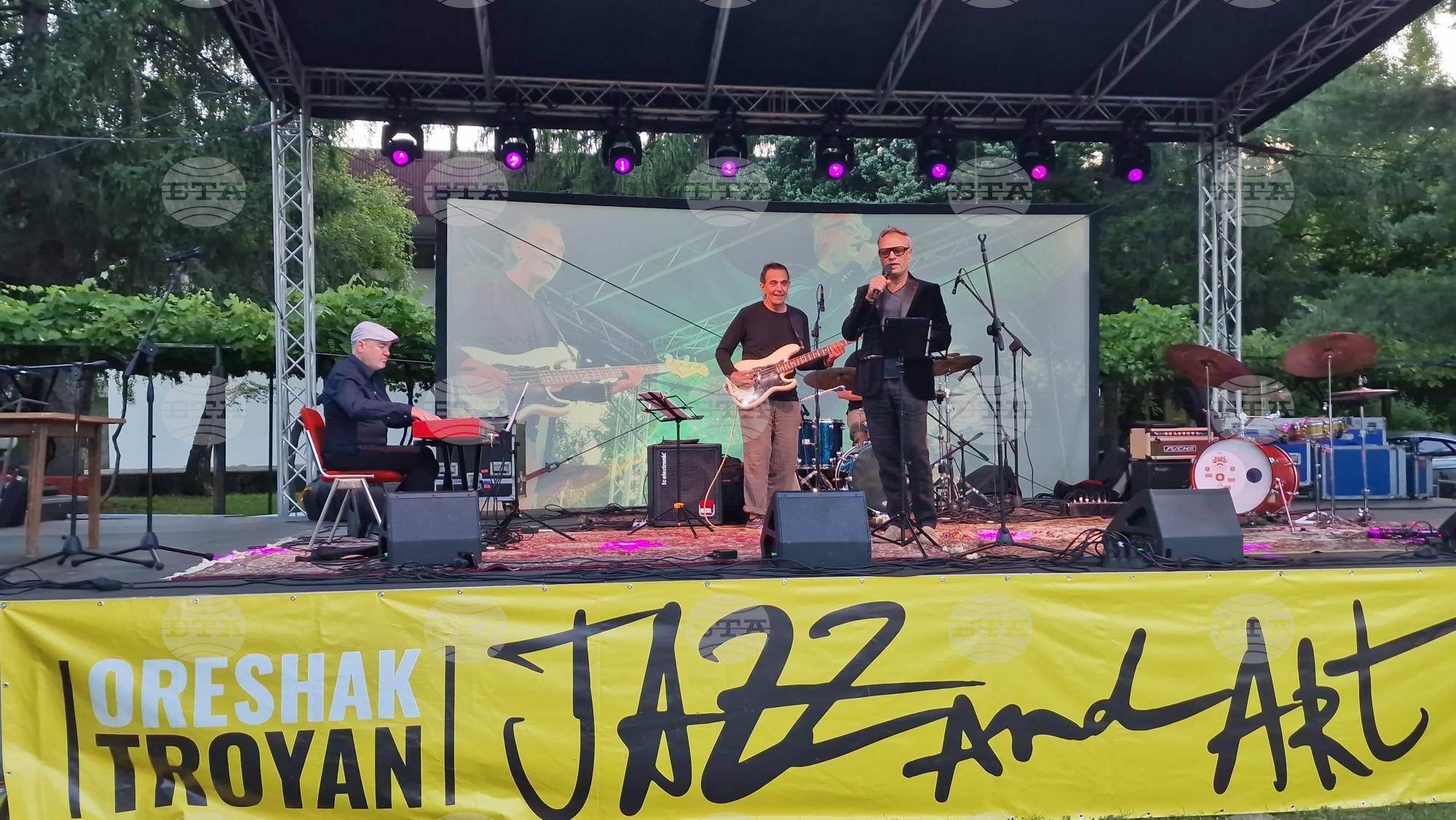 Четвъртото издание на Jazz and Art Fest събра в троянското село Орешак джаз музика, визуални изкуства и художествени занаяти