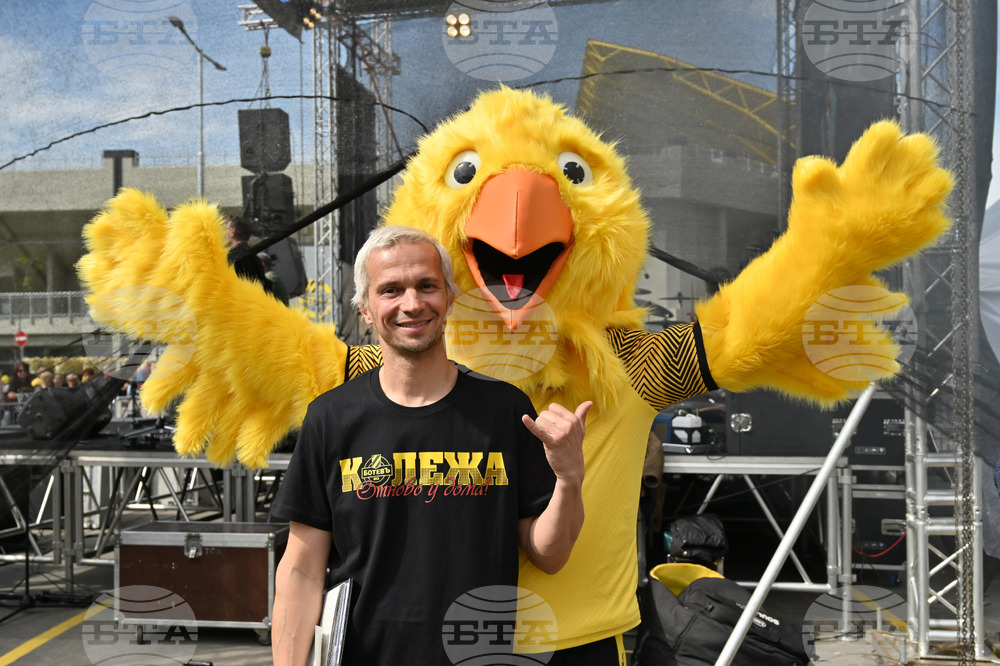 Пловдив - Футболен клуб Ботев (Пловдив) - празничен концерт