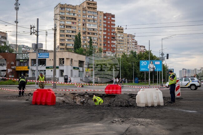 Ранените в Киев след нощната руска атака вече са 10; вчера в украинската Донецка област са били убити 7 души, обявиха местните власти