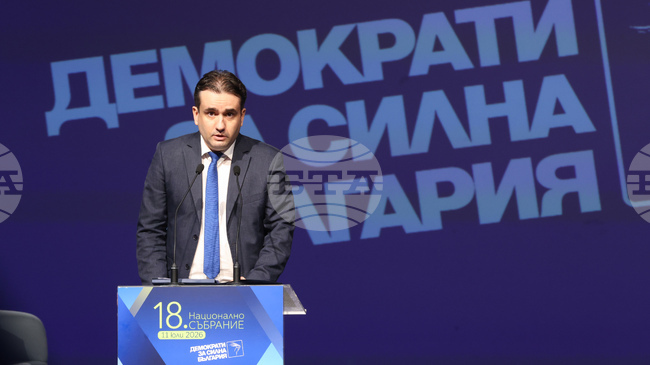 Yes, Bulgaria's Bozhanov Congratulates Kanev, Says Democratic Opposition Will Field Joint Presidential Candidate
