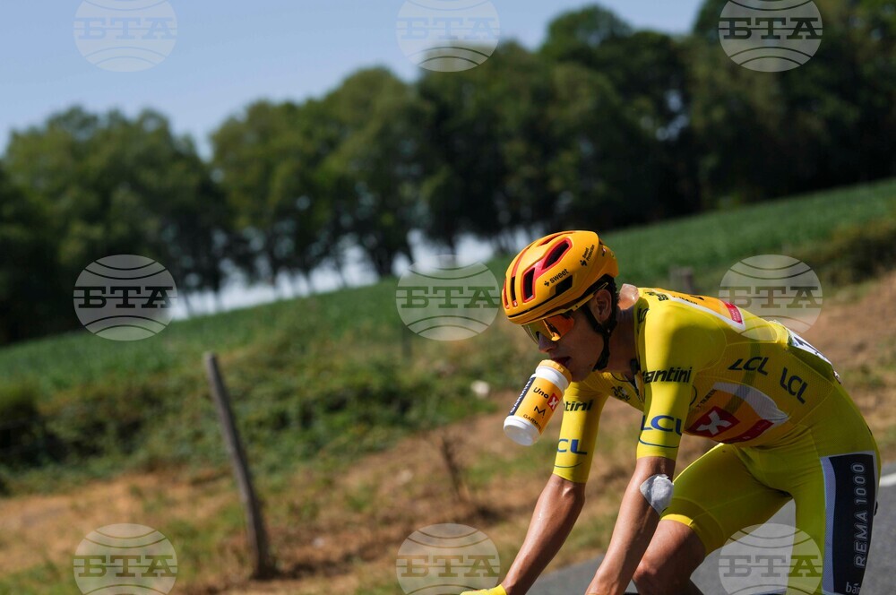 CORRECTION Cycling Tour de France