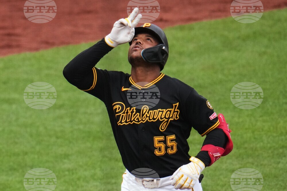 Brewers Pirates Baseball