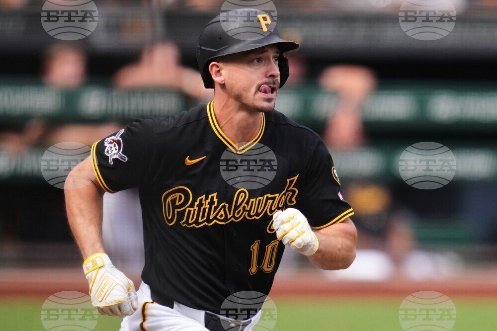 Brewers Pirates Baseball