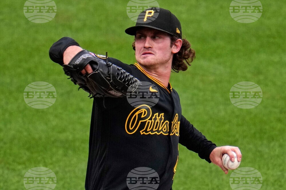 Brewers Pirates Baseball
