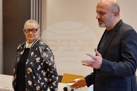 Швейцария - Цветана Манева - книга - представяне