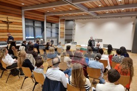 Швейцария - Цветана Манева - книга - представяне