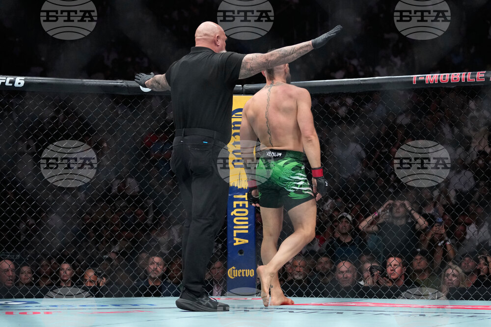 APTOPIX UFC 329 Mixed Martial Arts
