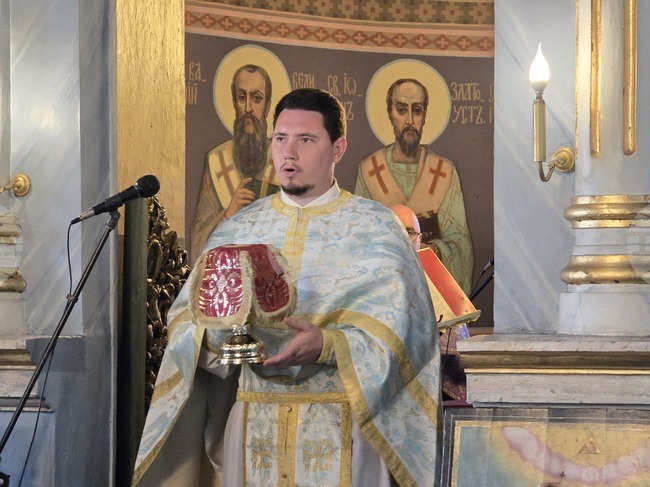 Който осъжда, си присвоява Божиите права, каза отец Иван от плевенския храм „Света Параскева“