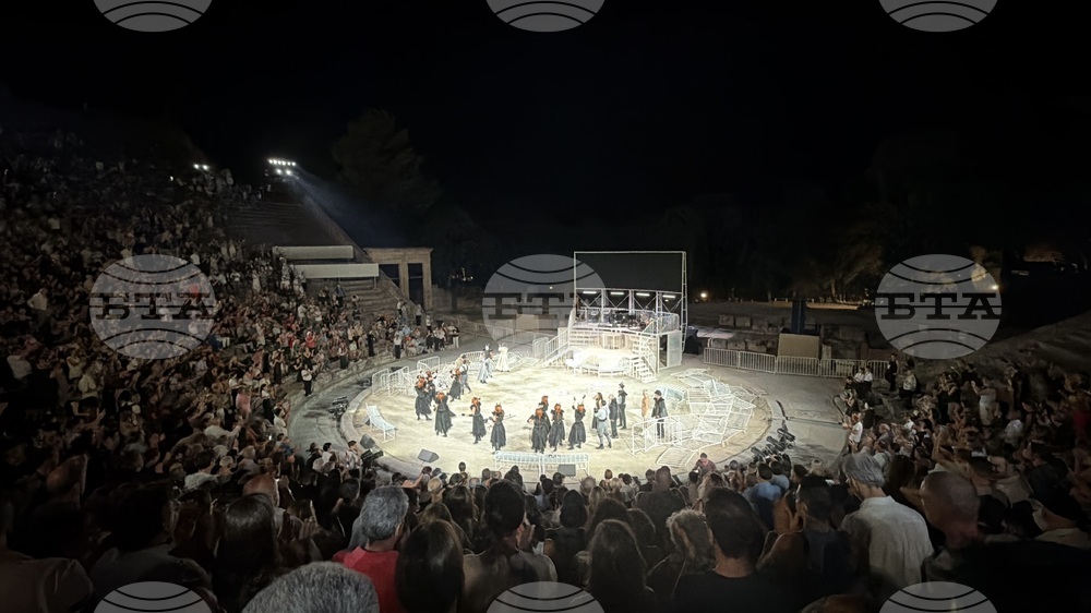 Greek Media Cover Premieres of Javor Gardev's Play "The Bacchae" at Ancient Theatre of Epidaurus