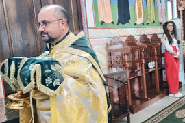 Сливен - храм „Света Петка“ - неделна литургия