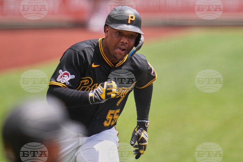 Brewers Pirates Baseball