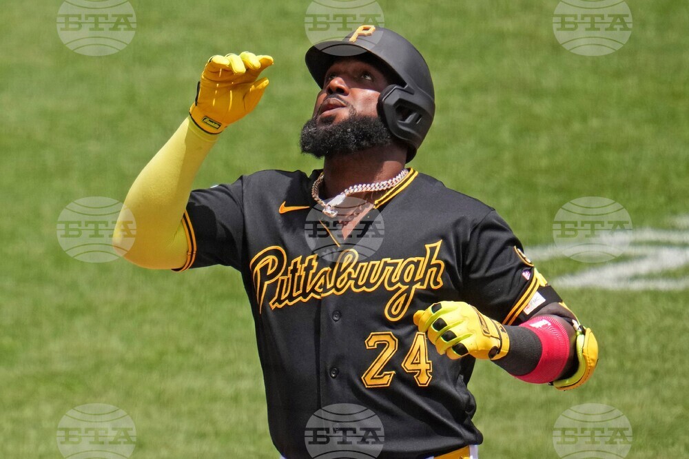 Brewers Pirates Baseball
