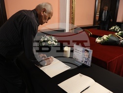 Централен военен клуб - генерал-майор Александър Александров - поклонение
