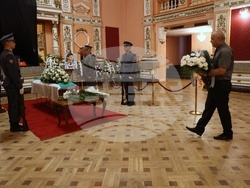 Централен военен клуб - генерал-майор Александър Александров - поклонение