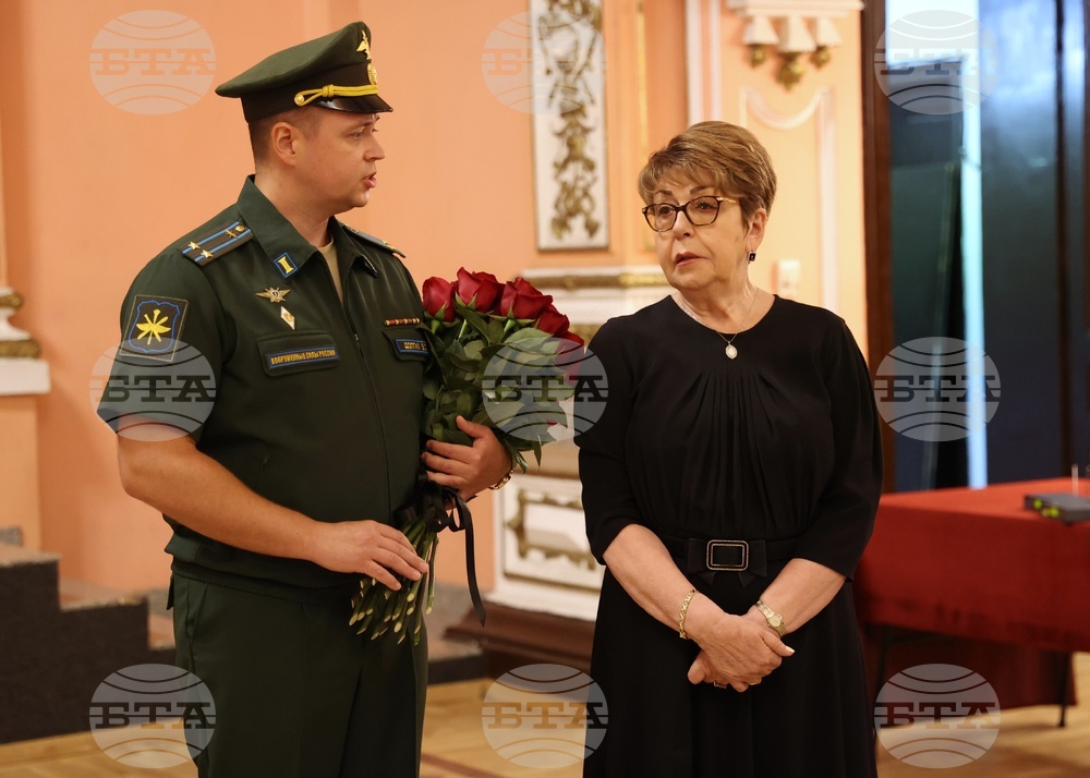 Централен военен клуб - генерал-майор Александър Александров - поклонение