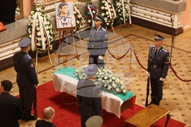 Централен военен клуб - генерал-майор Александър Александров - поклонение