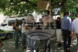 Национална академия за театрално и филмово изкуство - студенти - протест