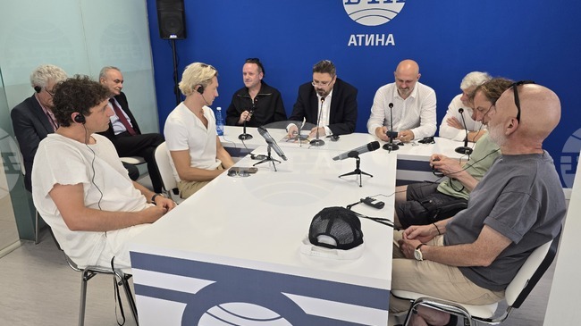 След представянето в Епидавър „Вакханки“ тръгват на турне в Гърция, съобщи националната агенция АНА-МПА