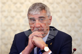 Парламент - Комисия по електронно управление и информационни технологии