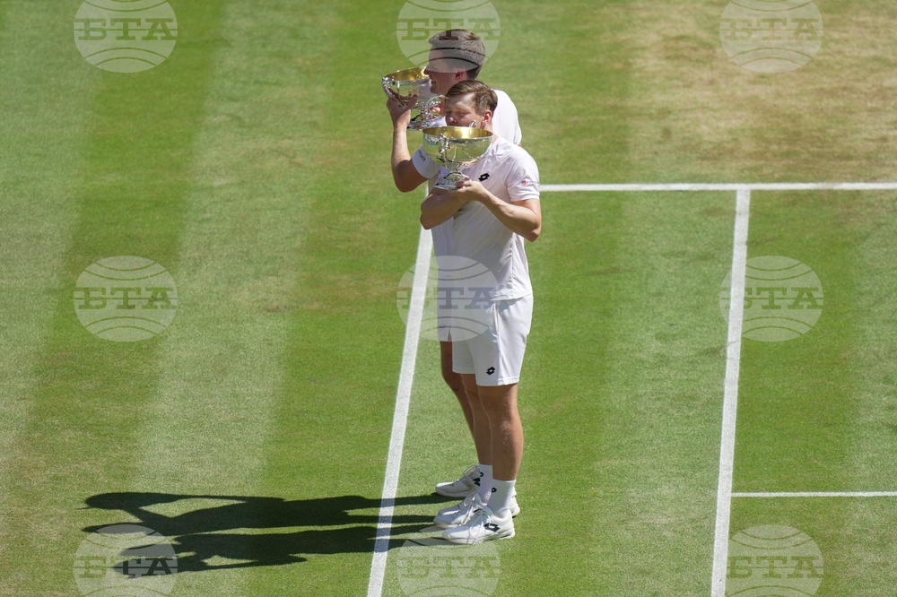 CORRECTION Britain Wimbledon Tennis