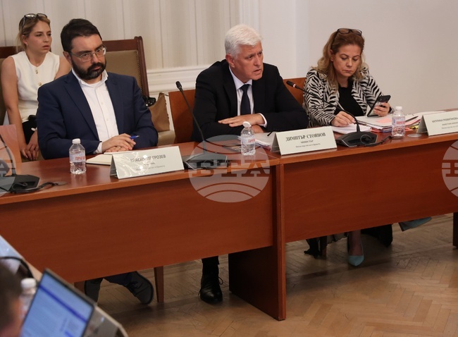 Най-вероятно скоро ще има промяна в борда на директорите на „Терем – Холдинг“ ЕАД, каза военният министър